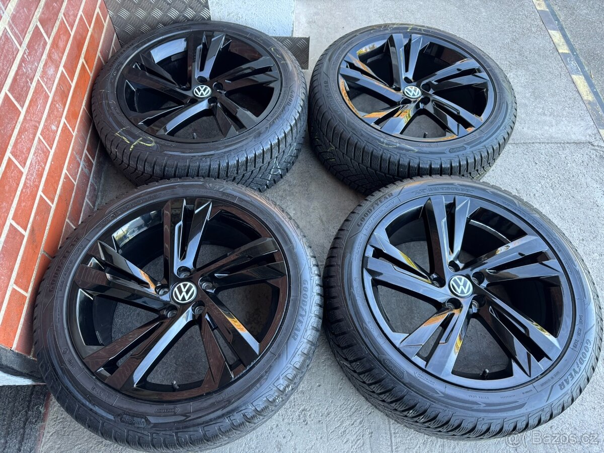 Alu 19" 5x112 VW Valencia Black Tiguan R-line zimní 85%