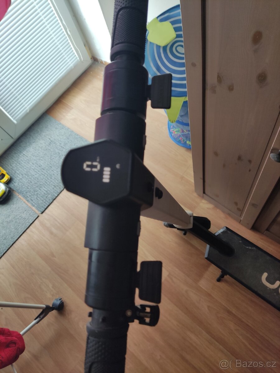 Elektrokolobezka ugo