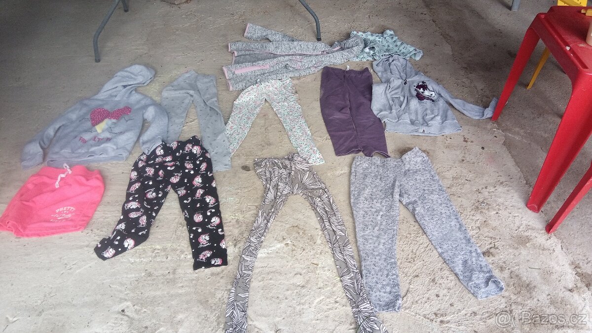 oblečení vel 122 holka