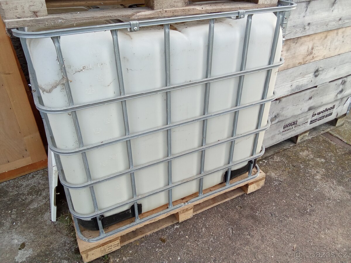 Ibc nádrž 1000litru