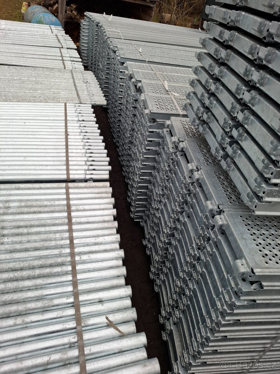 Prodám lešení L73 kompatibilní se sýstemy layher alfix bauma