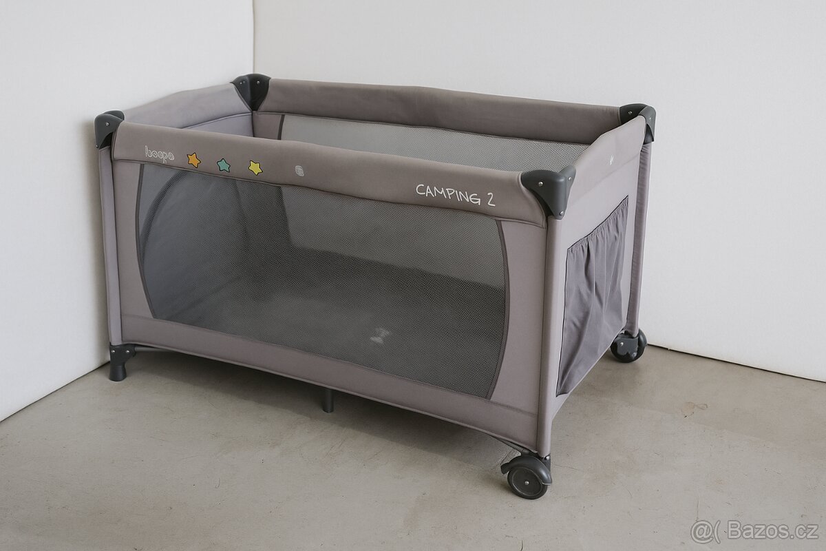 Skládací dětská postýlka