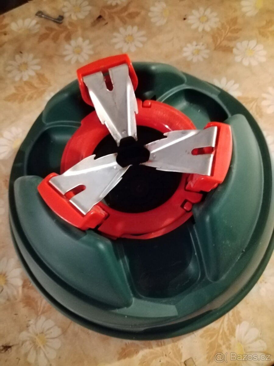 Stojan na stromeček