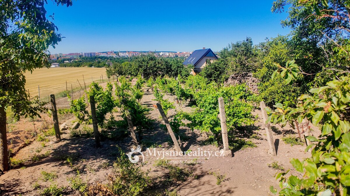 Na prodej pozemek - zahrada 1 132 m² s krásným výhledem + mo