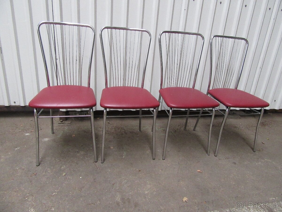 Nabízím krásné jídelní pohodlné chromové židle. Sedák potaže