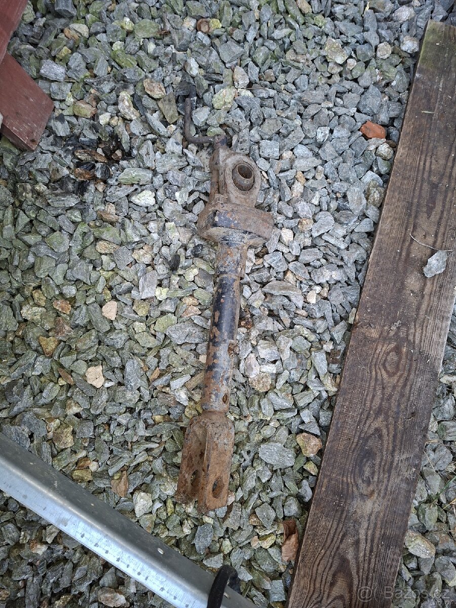 Zetor crystal táhlo vratek