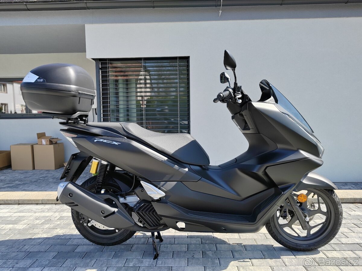 Honda Pcx 125 Dx -ČR 6let záruka BLACK