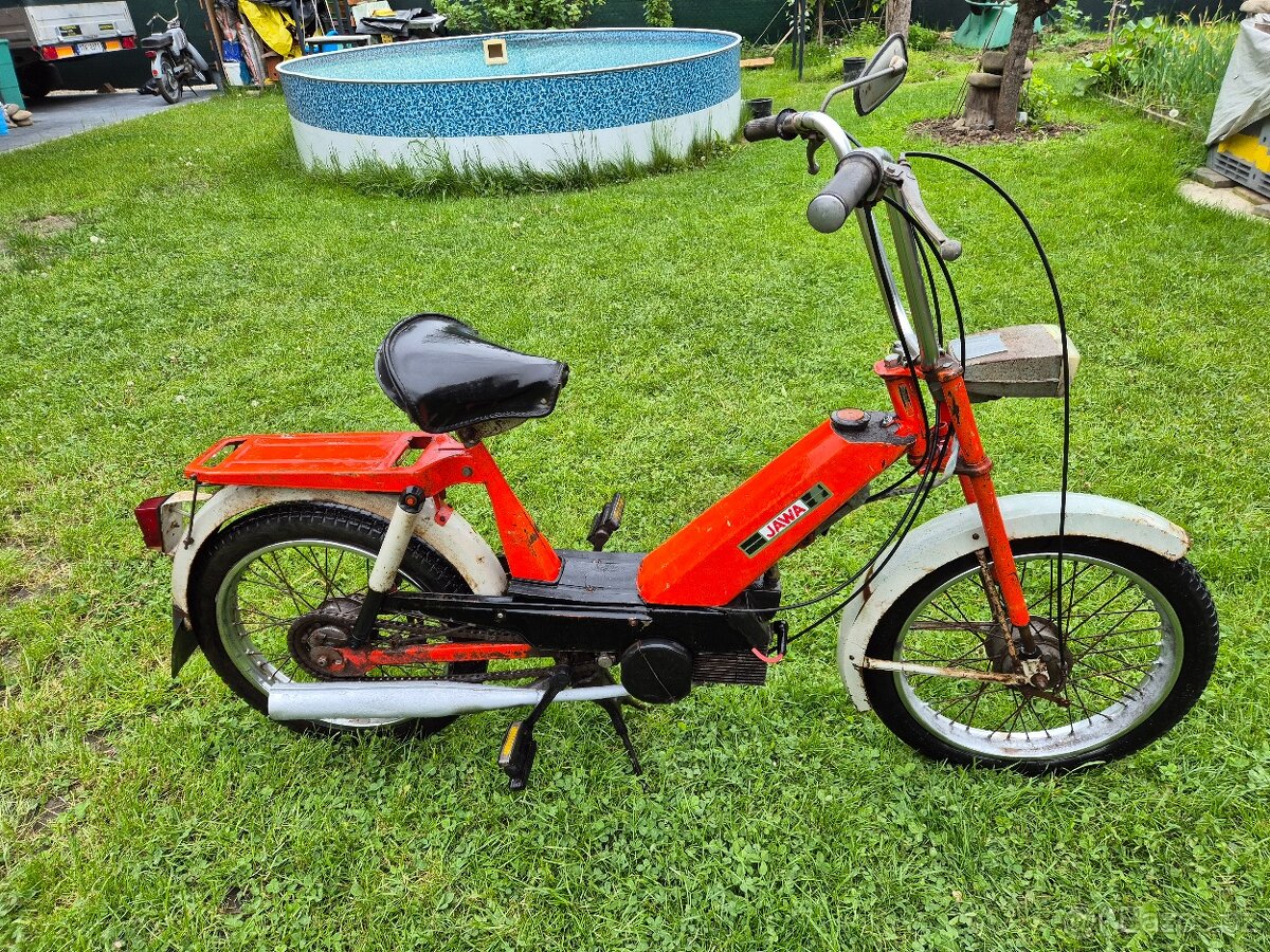 Babetta 207 s kartičkou, červená původní 6.