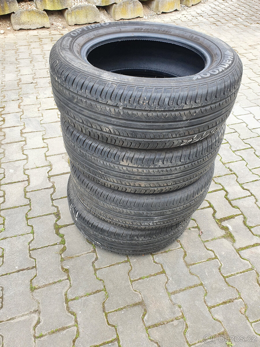 225/60R17 99H Hakook Letní