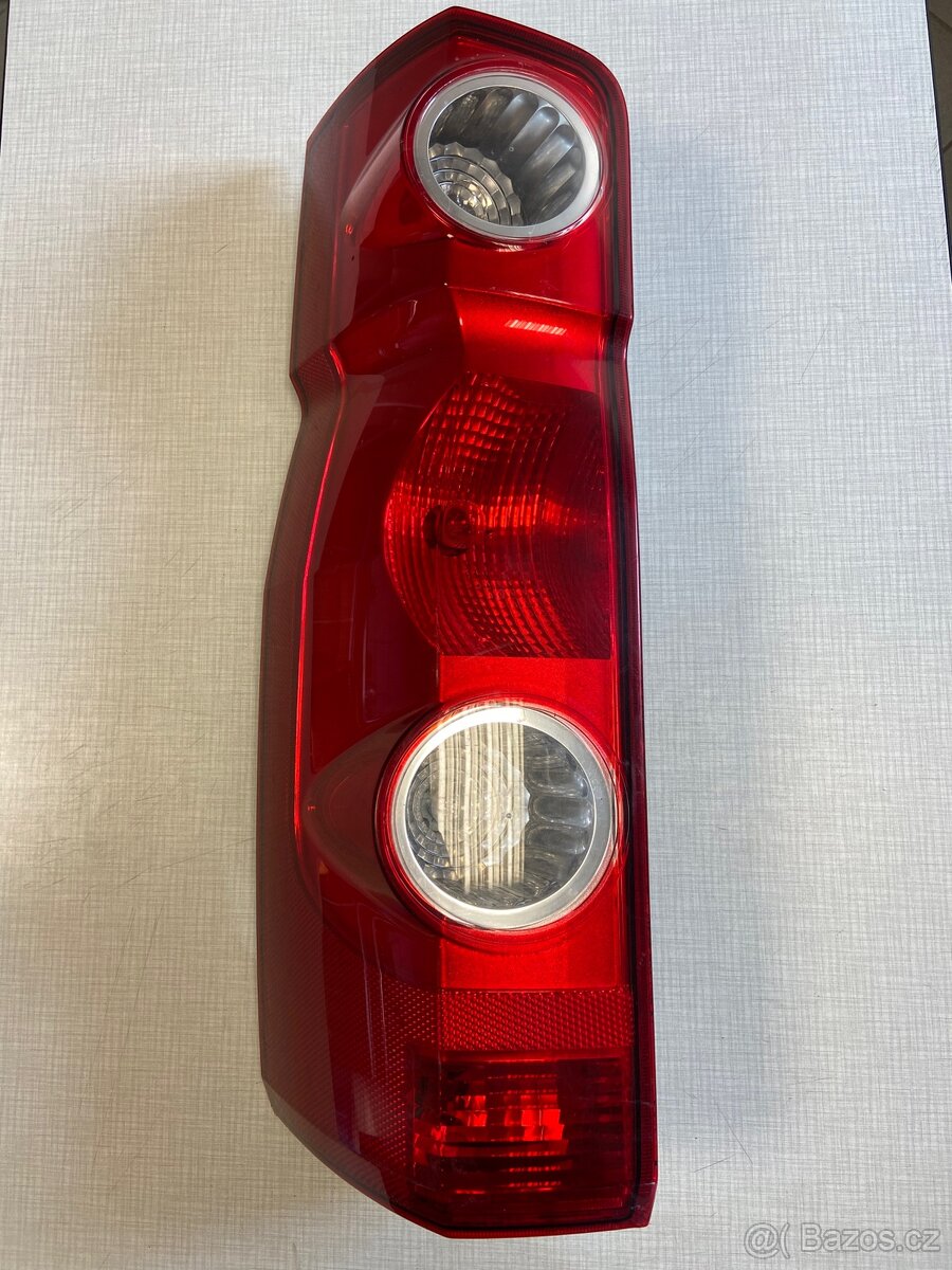 VW Crafter zadní světlo