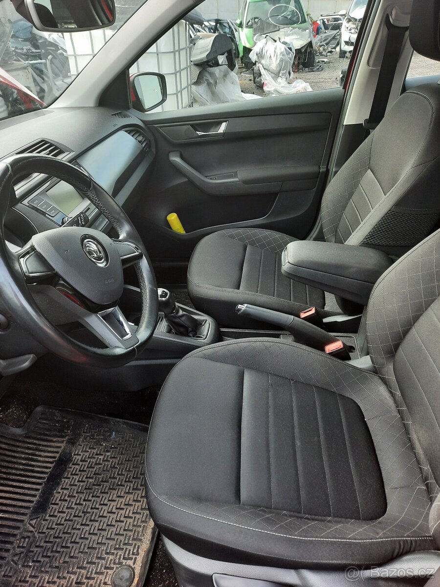 nd ze škoda fabia 3,999TSI 81kW, bílá, sv.modrá