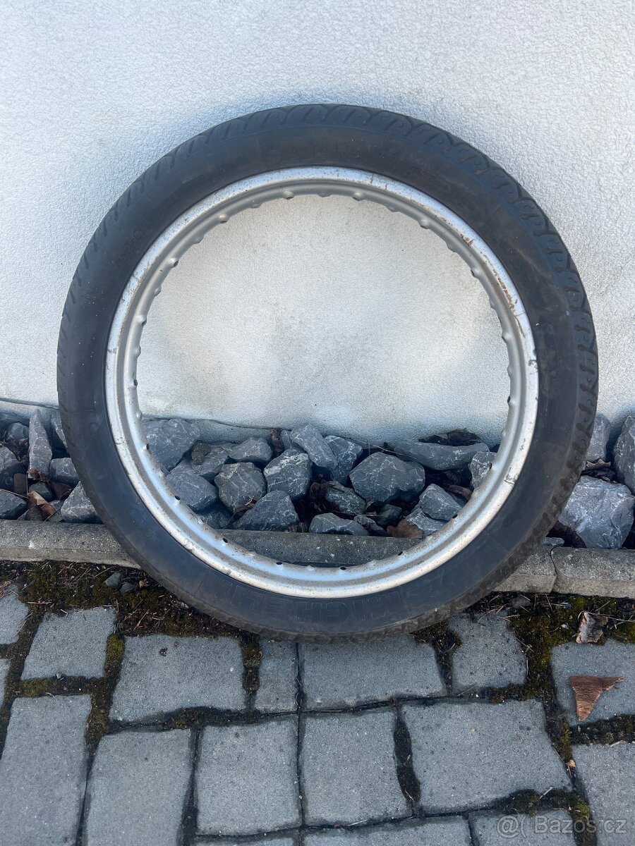 Prodam orig rafky i gumu 19 palcu Jawa/sport Californian