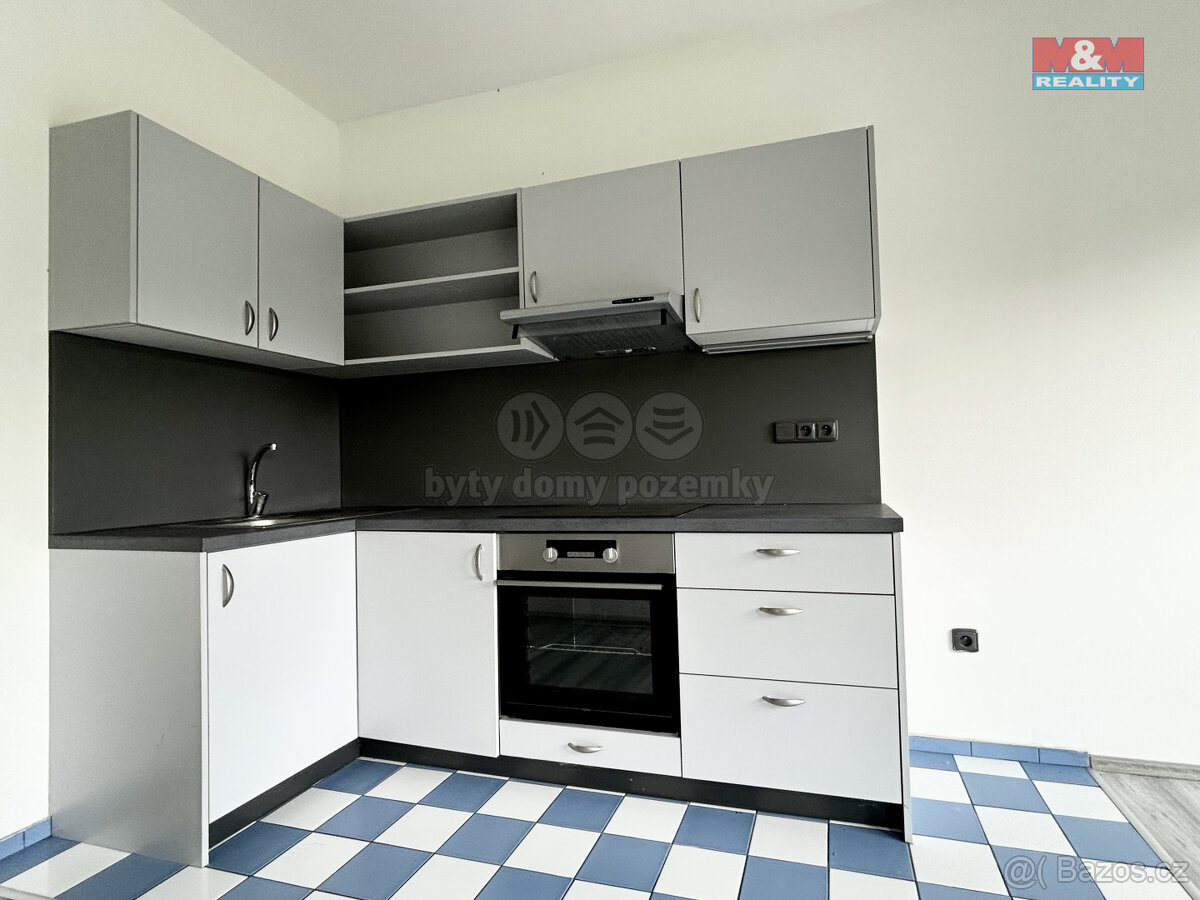 Pronájem bytu 1+kk, 41 m², Poděbrady, ul. Na Valech