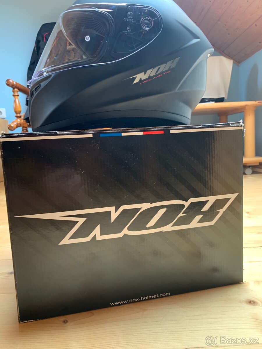 Prodám dětskou helmu na motorku