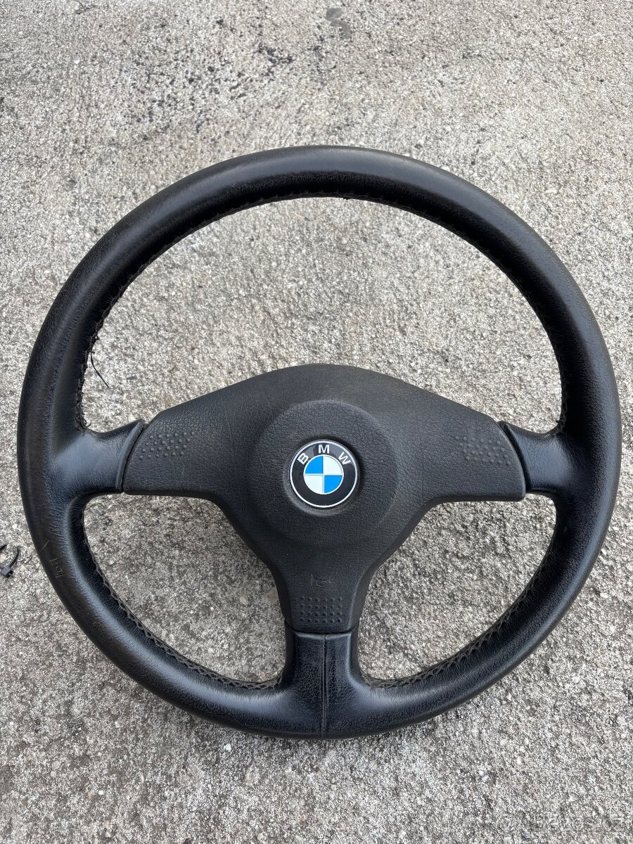 Triramenny volant do e36,e34