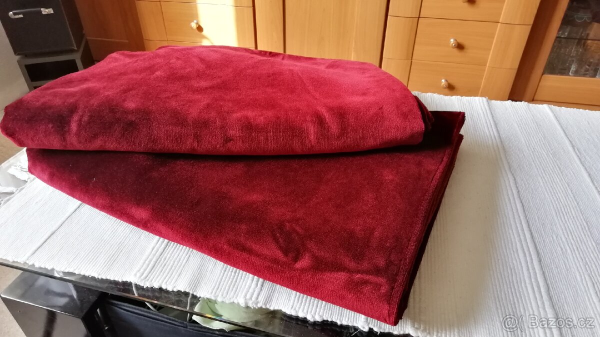 závěs na okno