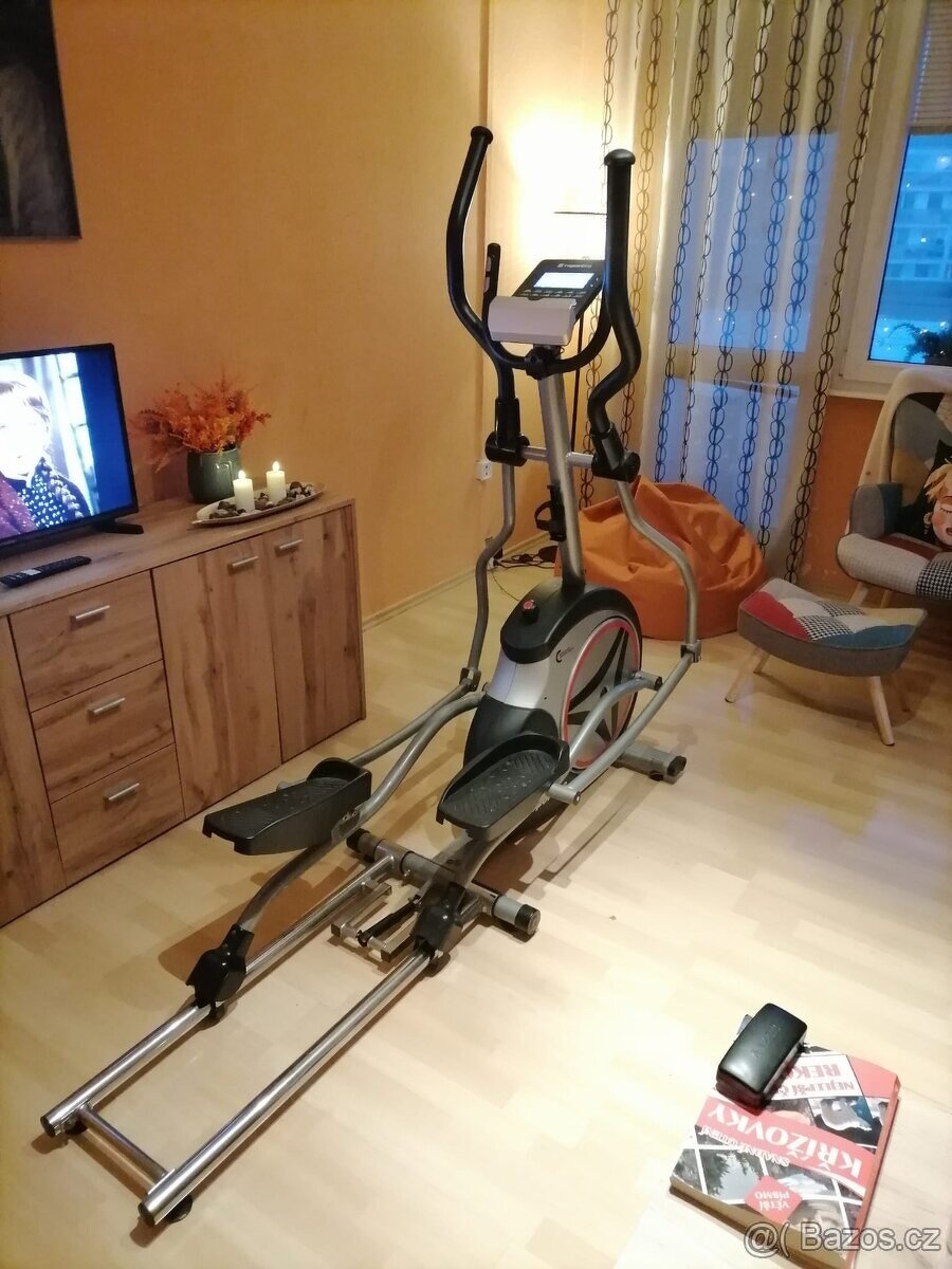 Elyptický trenažer Insportline combre