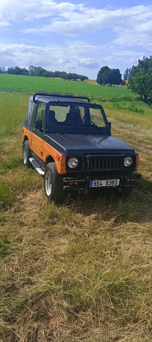 Suzuki Samurai