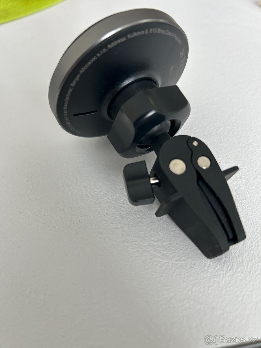 Magnetická bezdrátová nabíječka do auta S1C0
