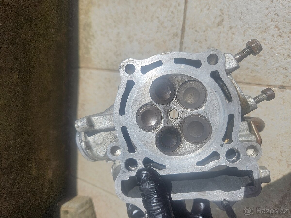 Yamaha yz250f 2007 komplet hlava