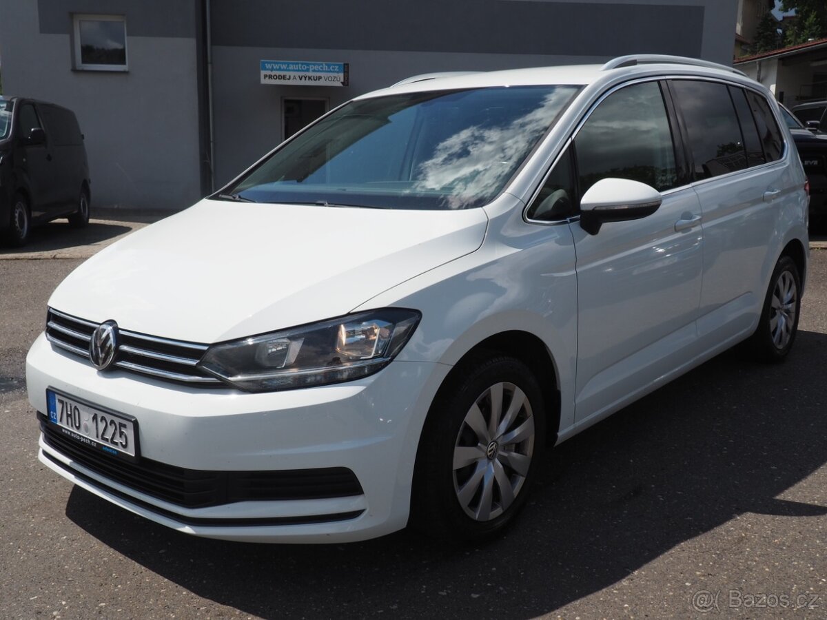 2018 Volkswagen Touran 1.4 TSI Comfortline, 1. Maj ČR