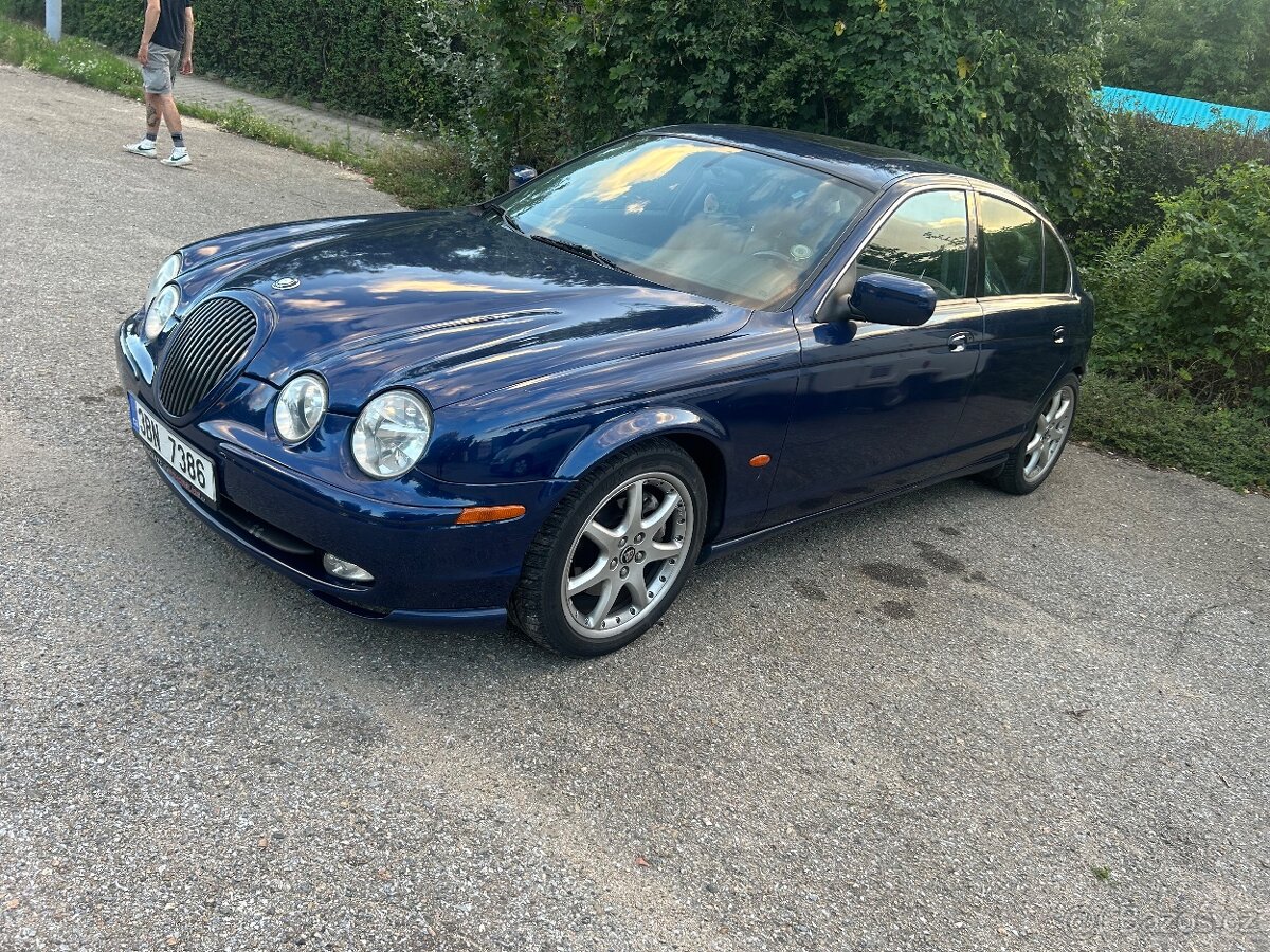 Jaguar s-type