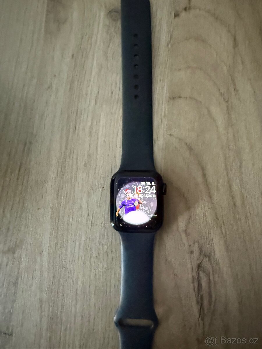 Apple Watch SE GPS HLINÍK 40mm druhé generace