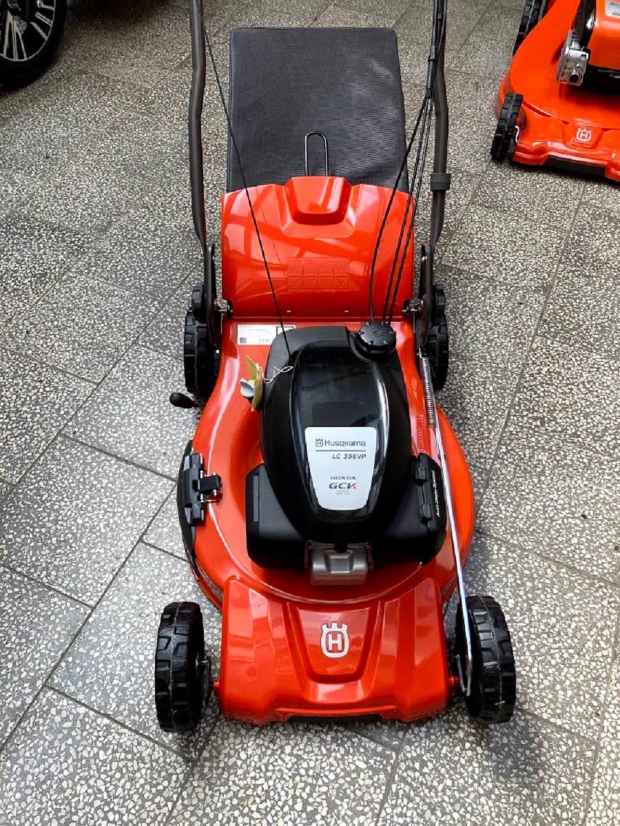 Motorová sekačka Husqvarna LC 356VP
