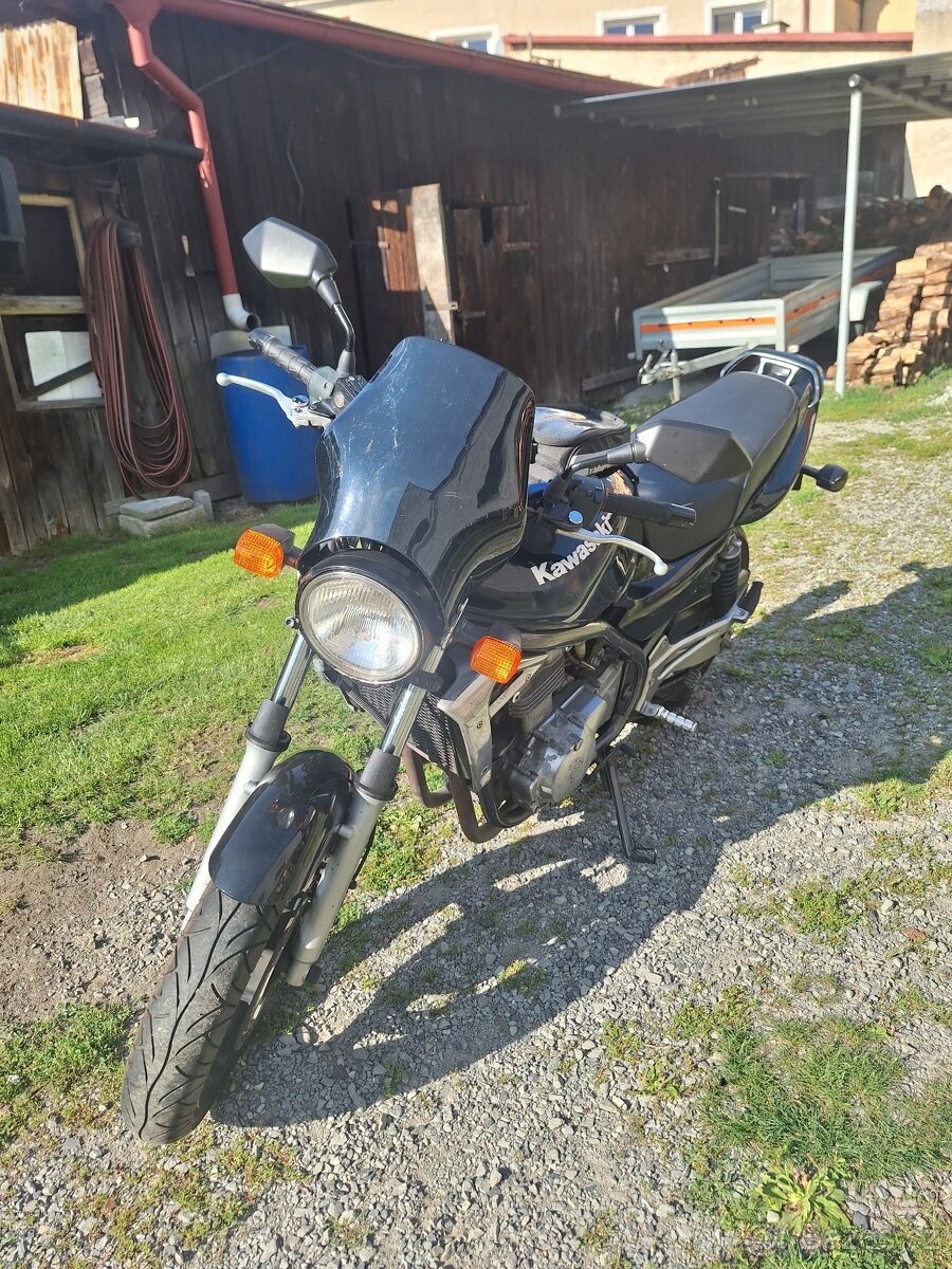 Prodám Kawasaki ER-5, najeto 45371km