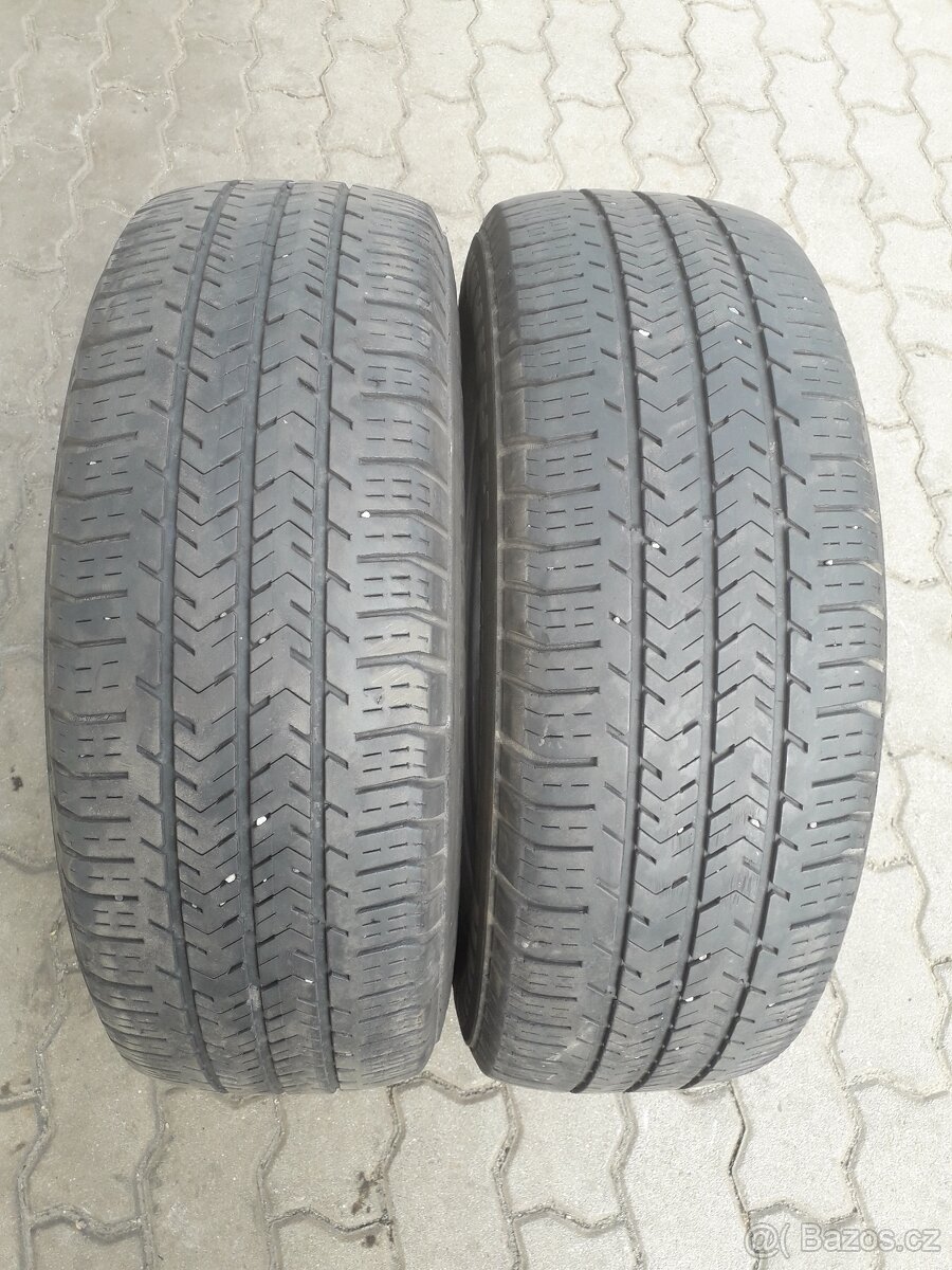 Michelin Agilis 51 - 215/65R16C 106/104T