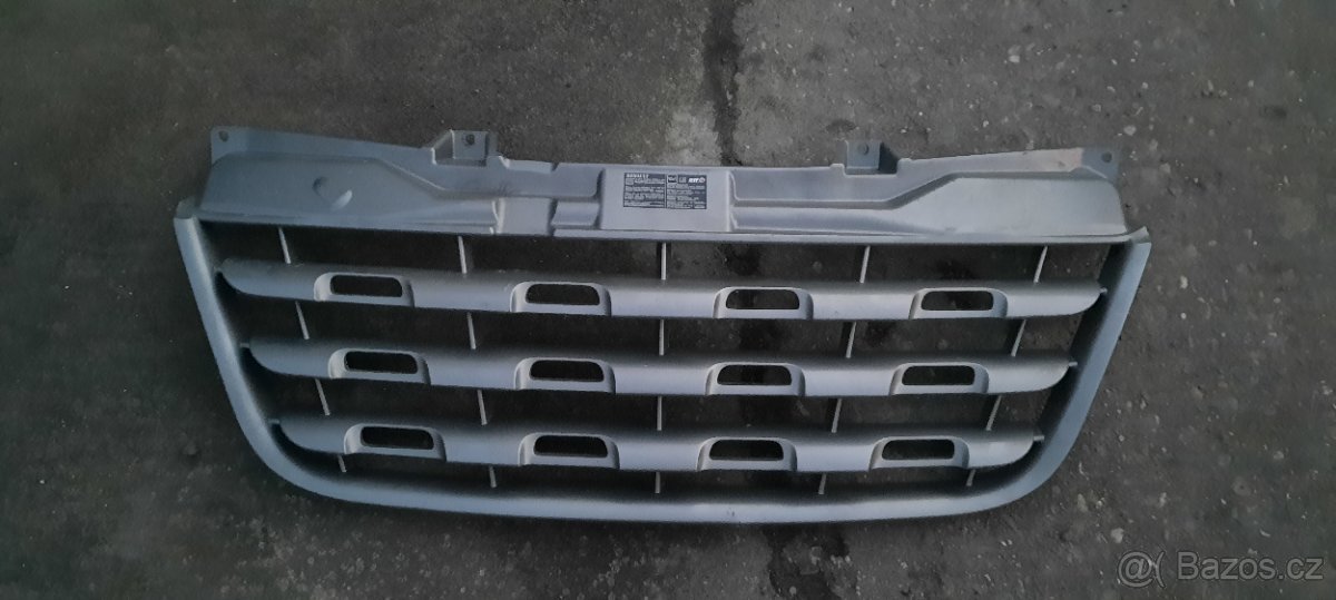 maska chladiče mřížka přední gril renault master III