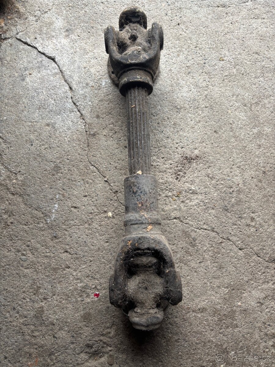 Kardan nápravy Zetor