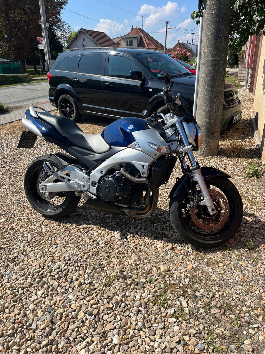 Suzuki GSR600