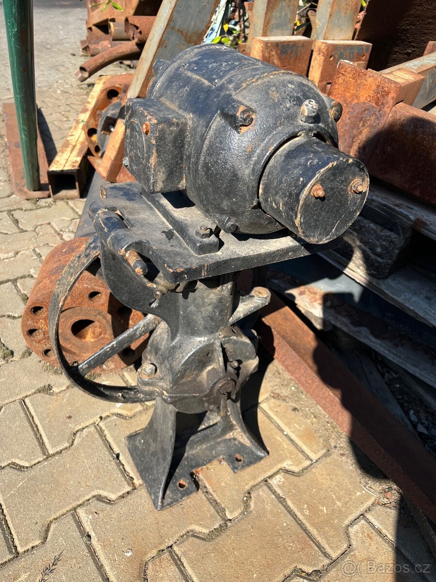 Elektrická litinová pumpa