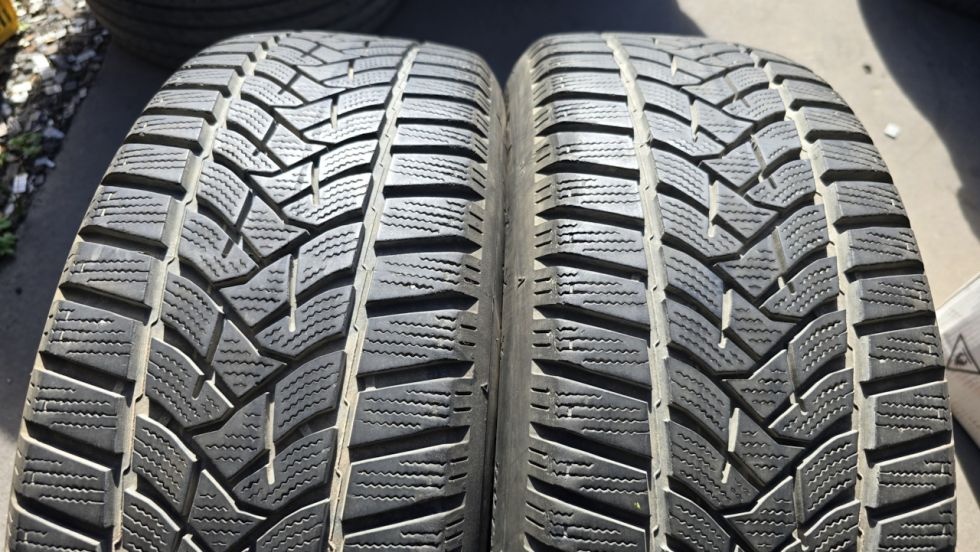 Zimní pneu 205/55/16 Dunlop