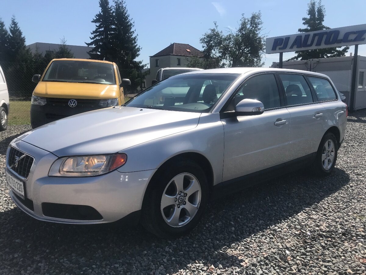 Volvo V70, 2.0 D 100 KW,NAVI,STAV,CENA.