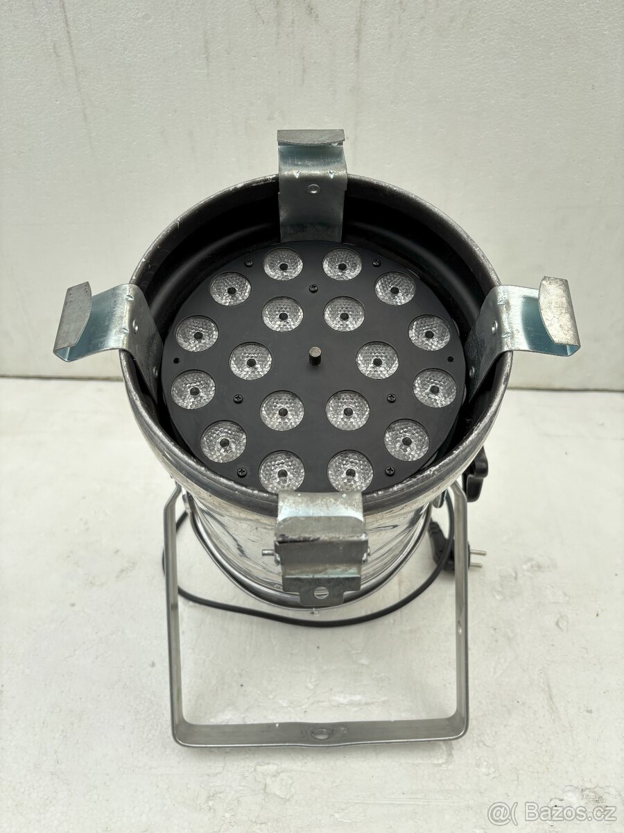 Showtec LED PAR 64 18x3W