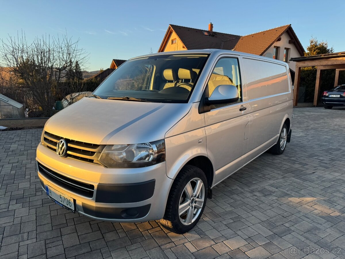 Volkswagen Transporter 2,0 TDi 132kW DSG LONG 2013