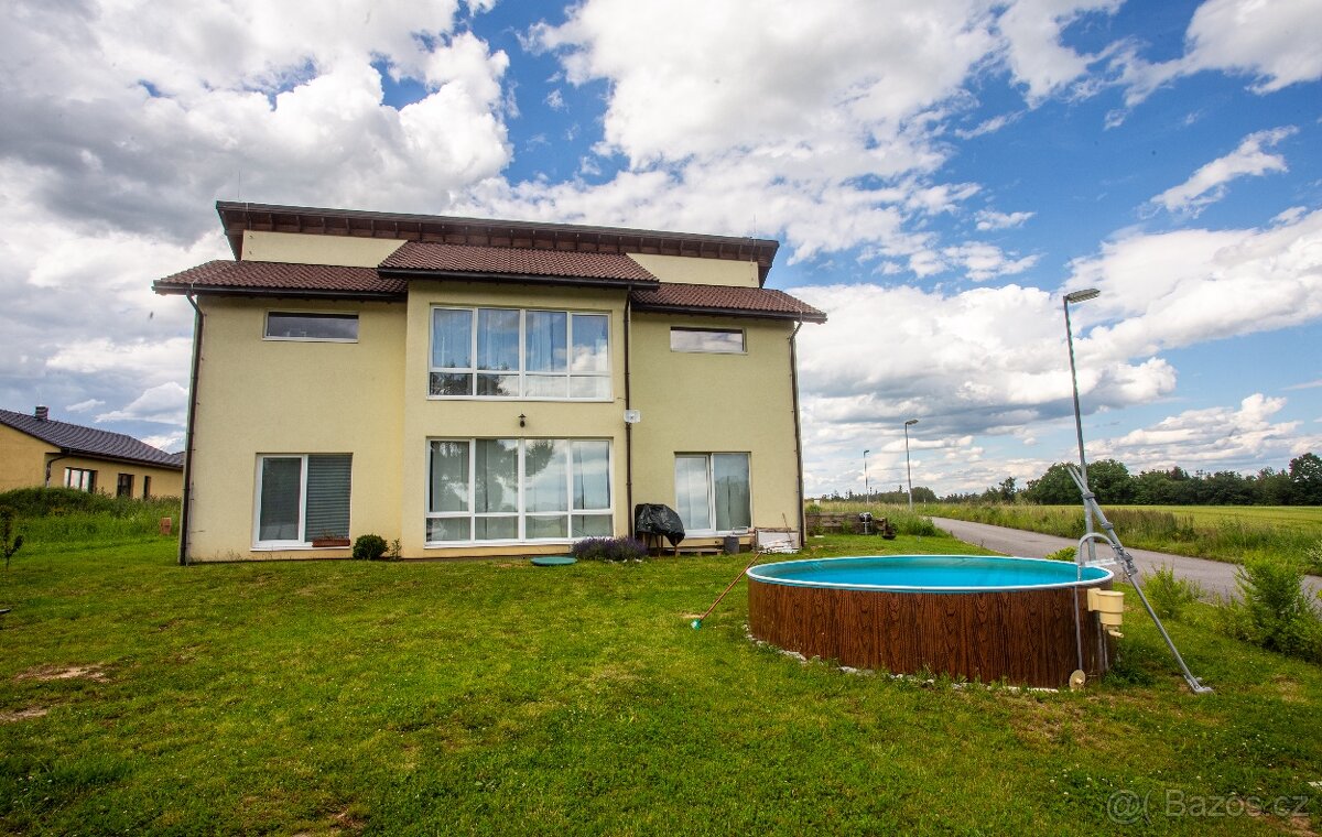 Prodej domu 162 m², Střítež
