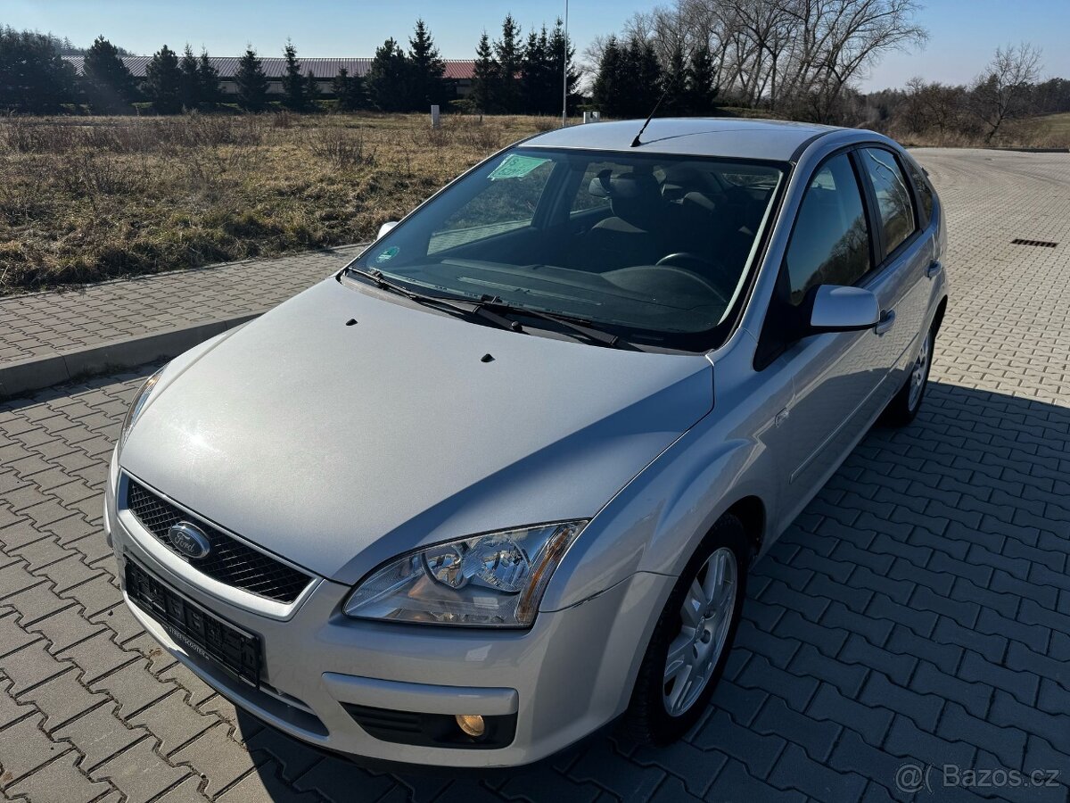Ford Focus 1.6i 74Kw Style - Klima - Alu