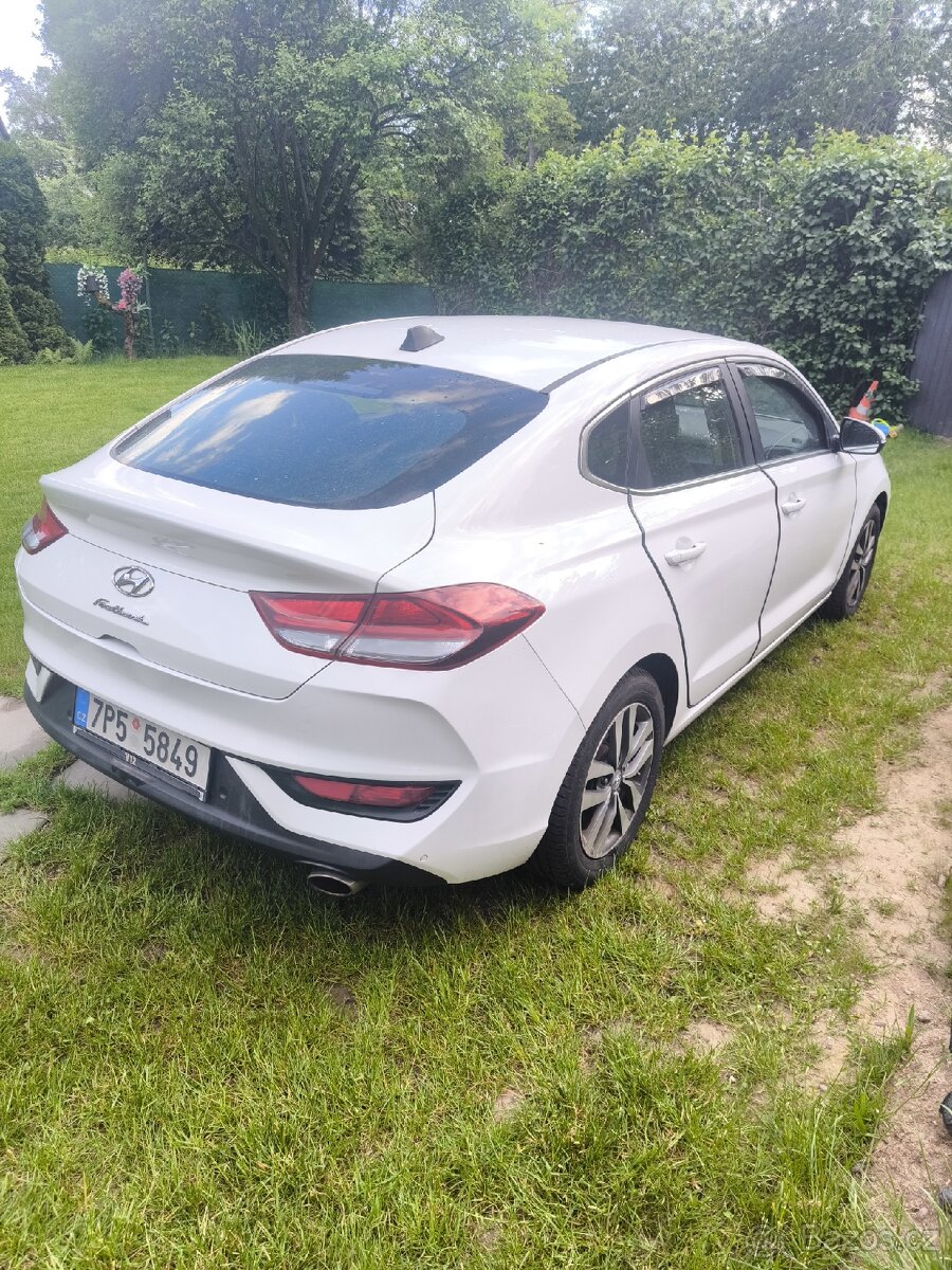 Hyundai i30 FastBack 1.4, 103 kW s LPG