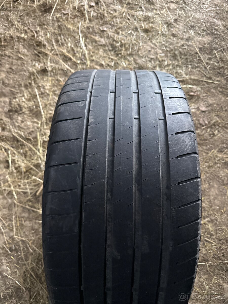 255/35r19 dot21