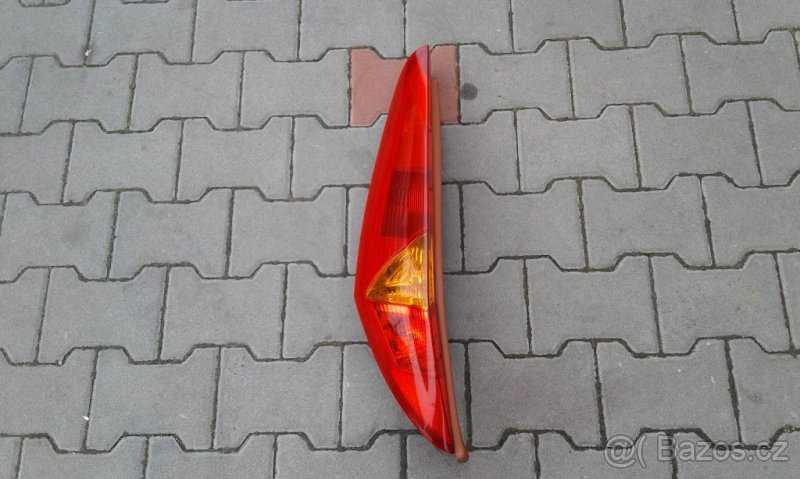 Fiat Punto II.-2001-levé zadní světlo-3dveř.