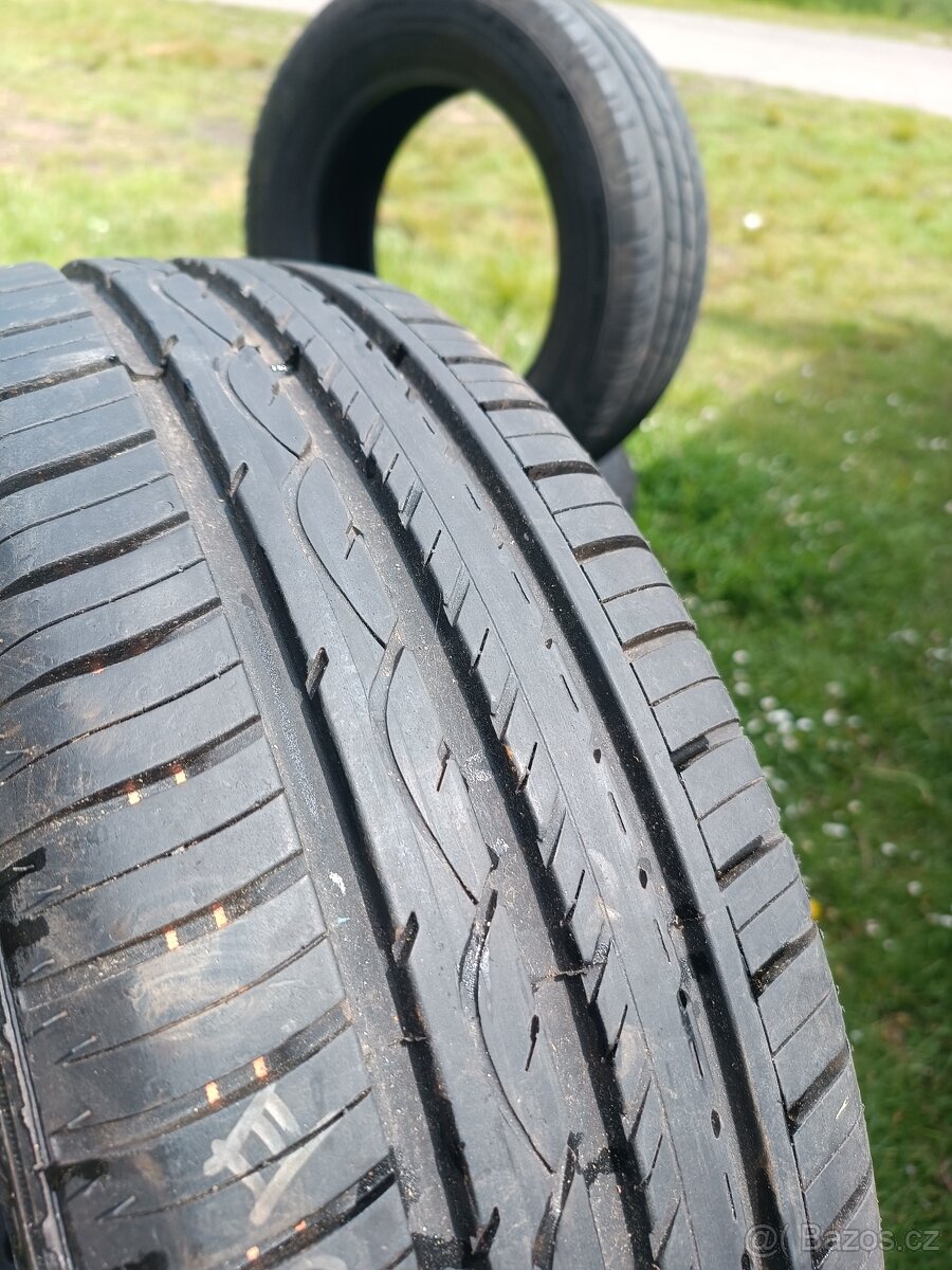 Letní kola 185/60/R15 disky Renault ,Dacia