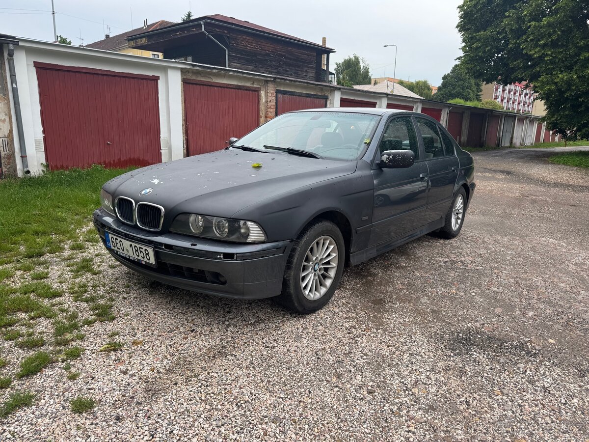 BMW E39 3.0i 530i M54B30 - manual