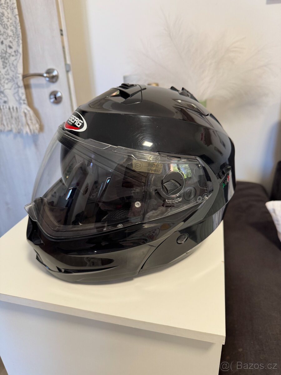 Helma na motorku