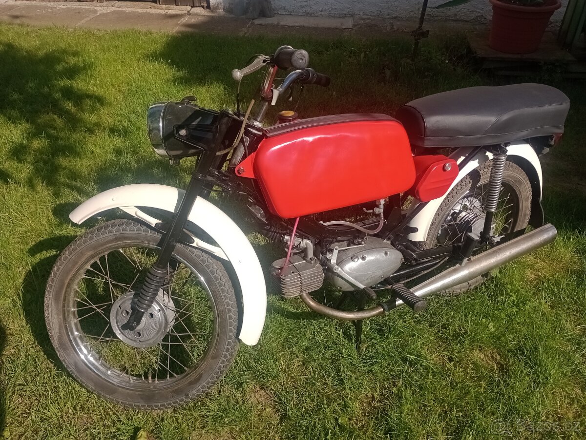 Jawa 50 23 mustang