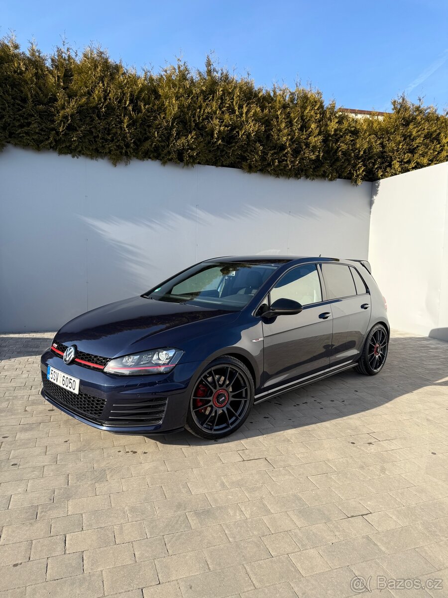 Volkswagen Golf MK7 GTI