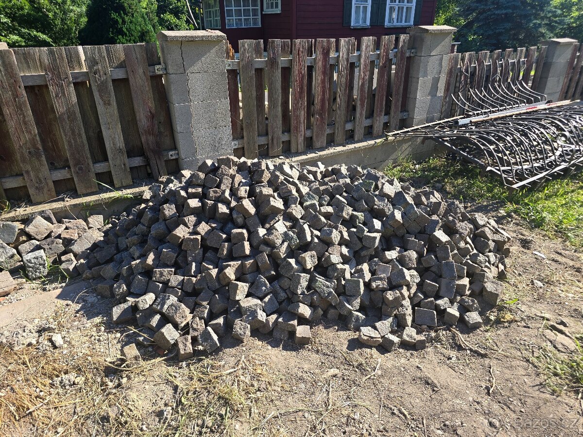 Dlažba žulové kostky