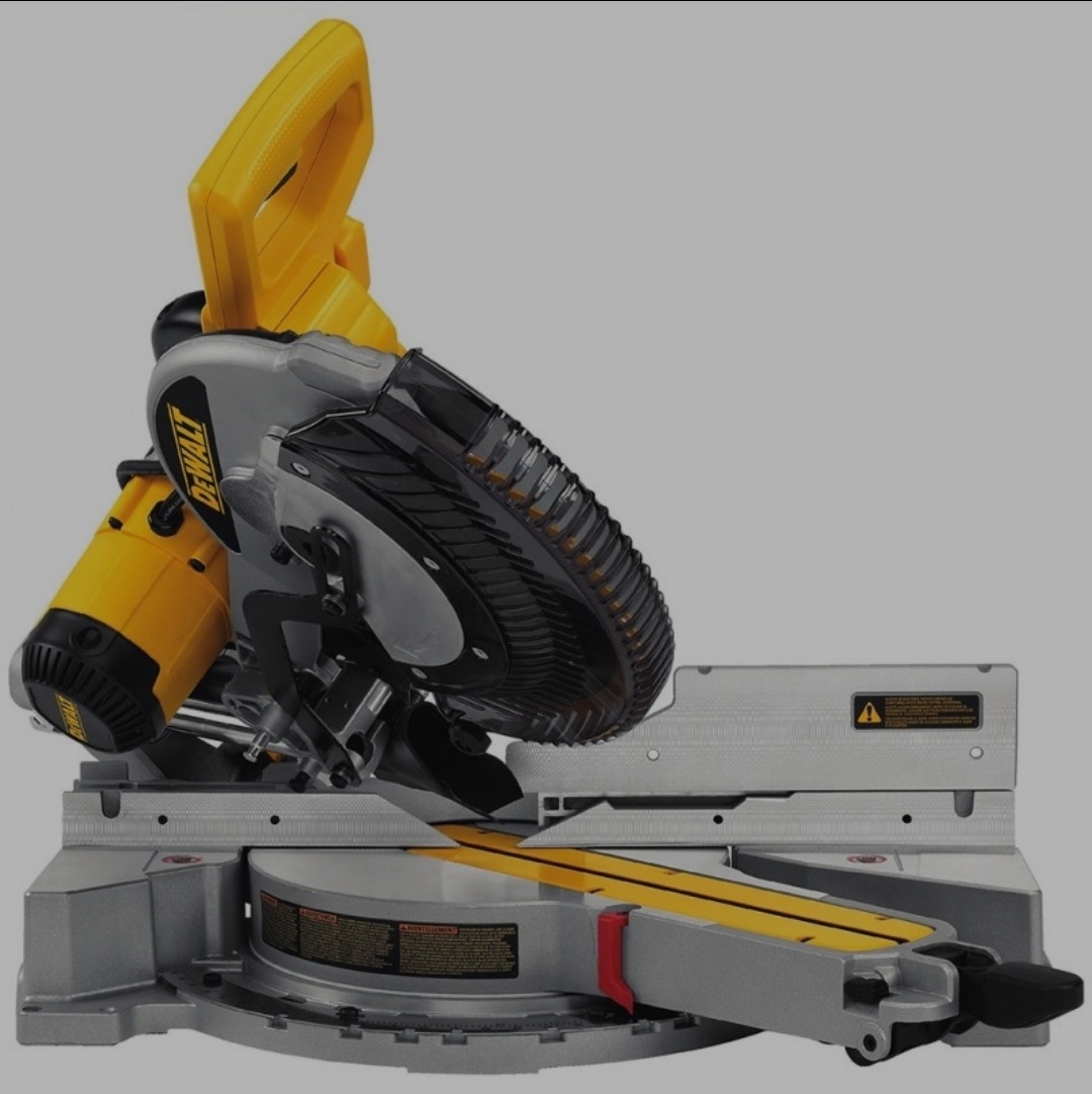 DeWALT DWS780 Pokosová pila s posuvem (1675W/305mm)